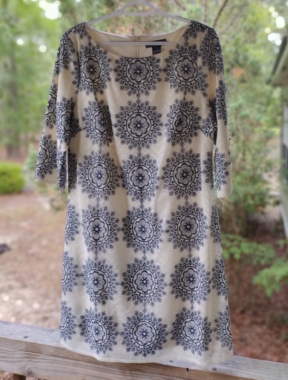 Jessica Howard Cream and Navy Medallion Midi Dress